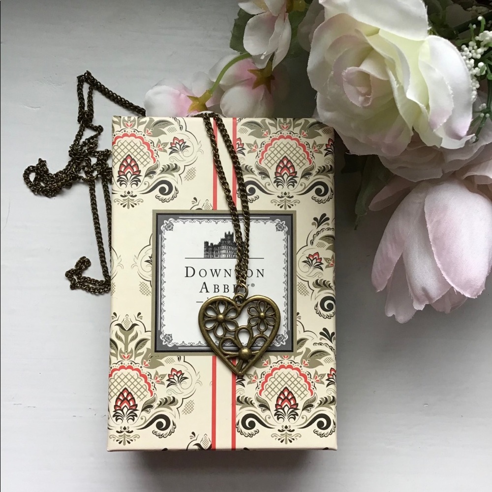 📿⚱️Antique Bronze Long Floral Heart Necklace
